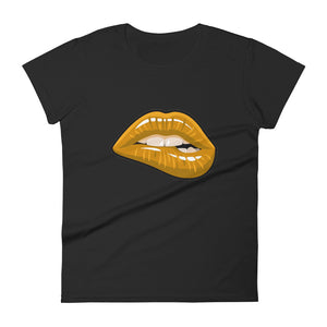 Women's Fashion Fit short sleeve t-shirt Fifth Avenue Lips Gold